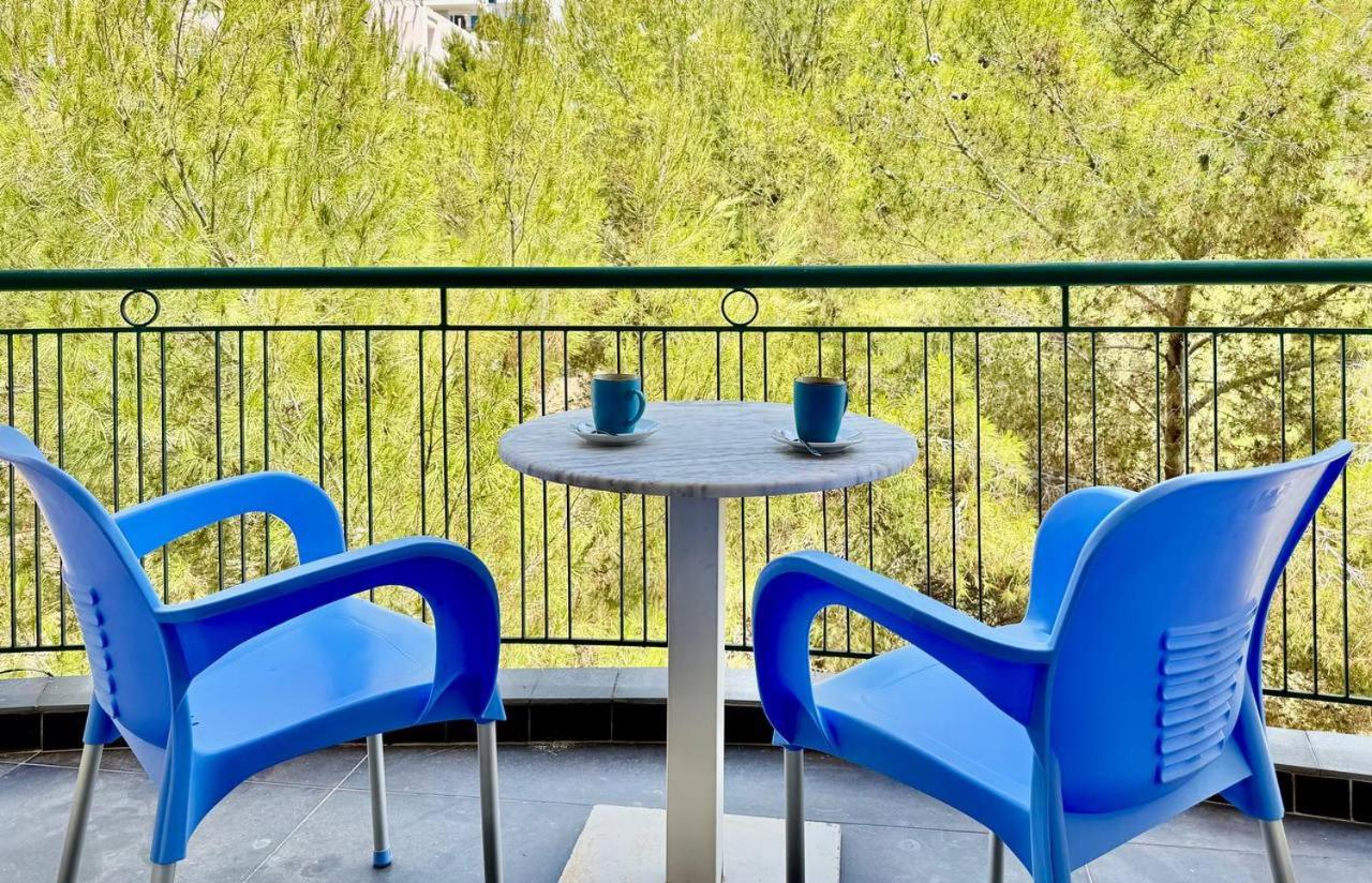 Orange Sea View Penthouse * Sarandë