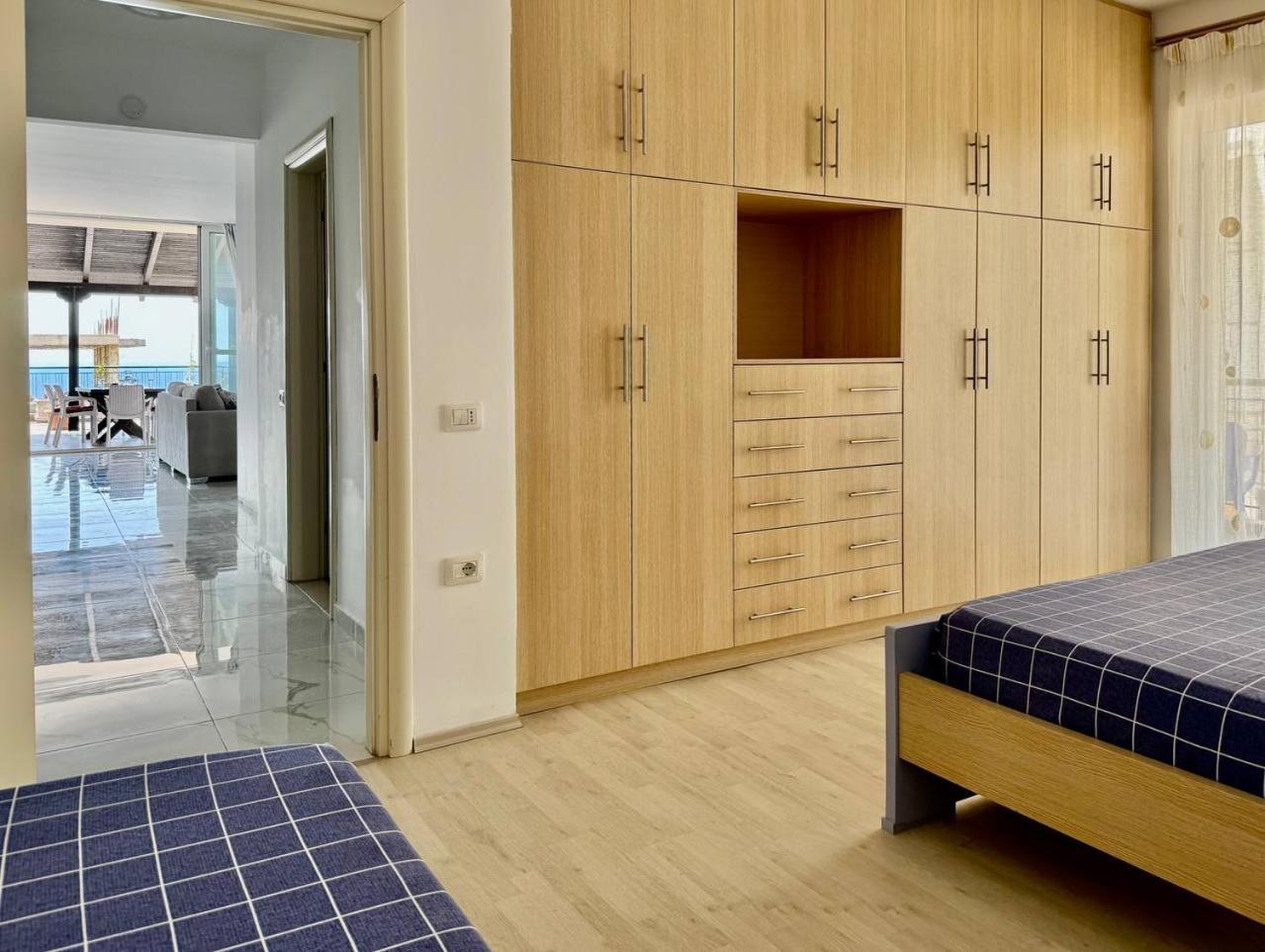 Orange Sea View Penthouse Sarandë